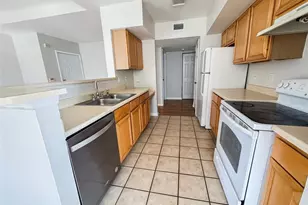 1125 Villagio Cir, Sarasota, FL 34237 - Photo 7