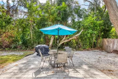 3224 Williamsburg Street, Sarasota, FL 34231 - Photo 21