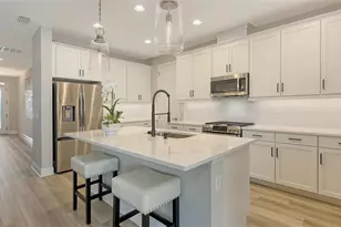 17744 Savory Mist Cir, Bradenton, FL 34211 - Photo 9