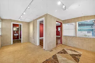 1019 10th Ave W, Bradenton, FL 34205 - Photo 11