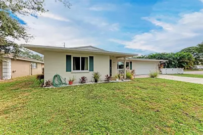 3013 Yarmouth Drive W, Bradenton, FL 34205 - Photo 39