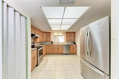 3013 Yarmouth Drive W, Bradenton, FL 34205 - Photo 9