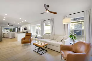 6226 Blueflower Ct, Lakewood Ranch, FL 34202 - Photo 3