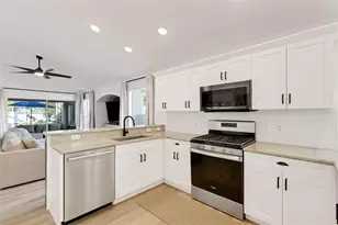 6226 Blueflower Ct, Lakewood Ranch, FL 34202 - Photo 15