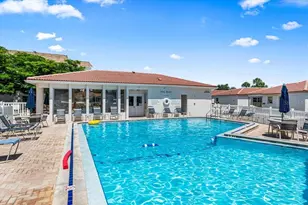 110 Vista Hermosa Cir, Sarasota, FL 34242 - Photo 17