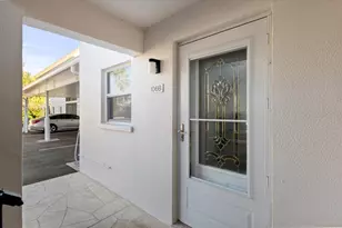 110 Vista Hermosa Cir, Sarasota, FL 34242 - Photo 15