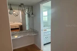 7461 W Country Club Dr N, Sarasota, FL 34243 - Photo 11