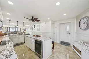 5770 Midnight Pass Rd, Sarasota, FL 34242 - Photo 3