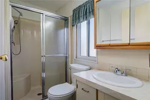 3310 Eileen Dr, Ellenton, FL 34222 - Photo 13