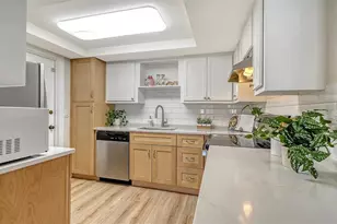 101 Whispering Sands Dr, Sarasota, FL 34242 - Photo 23