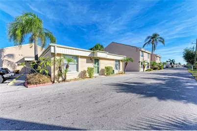 6336 7th Avenue W #6336, Bradenton, FL 34209 - Photo 3