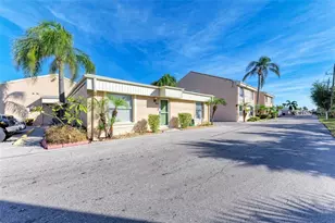 6336 7th Ave W, Bradenton, FL 34209 - Photo 3