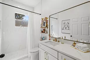 1482 Kingsdown Dr, Sarasota, FL 34240 - Photo 45