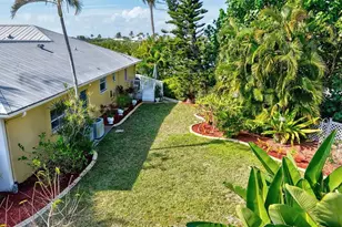 815 Bayshore Rd, Nokomis, FL 34275 - Photo 67