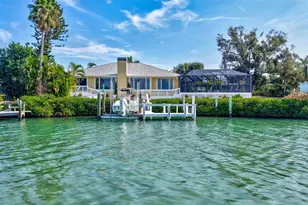 815 Bayshore Rd, Nokomis, FL 34275 - Photo 71