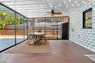 2835 Williamsburg St, Sarasota, FL 34231 - Photo 35