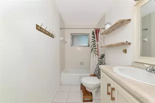 2835 Williamsburg St, Sarasota, FL 34231 - Photo 21