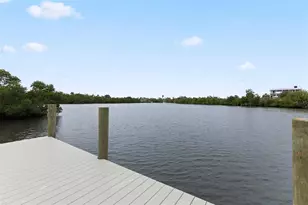 910 Bayshore Dr, Terra Ceia, FL 34250 - Photo 51