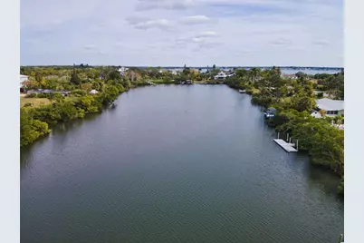 910 Bayshore Drive, Terra Ceia, FL 34250 - Photo 47
