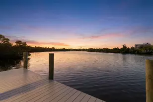 910 Bayshore Dr, Terra Ceia, FL 34250 - Photo 19