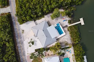 910 Bayshore Dr, Terra Ceia, FL 34250 - Photo 55