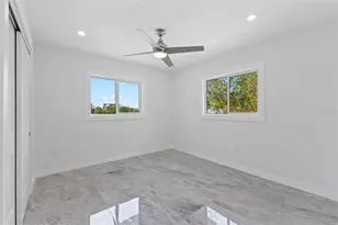 910 Bayshore Dr, Terra Ceia, FL 34250 - Photo 33