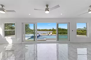 910 Bayshore Dr, Terra Ceia, FL 34250 - Photo 5