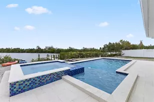 910 Bayshore Dr, Terra Ceia, FL 34250 - Photo 37