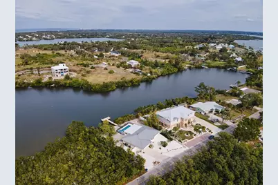 910 Bayshore Drive, Terra Ceia, FL 34250 - Photo 59