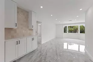 910 Bayshore Dr, Terra Ceia, FL 34250 - Photo 23