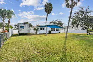 339 Shore Dr, Ellenton, FL 34222 - Photo 31