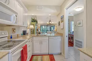 1720 Glenhouse Dr, Sarasota, FL 34231 - Photo 17