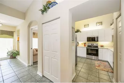 306 Lynbrook Circle #201, Venice, FL 34292 - Photo 11