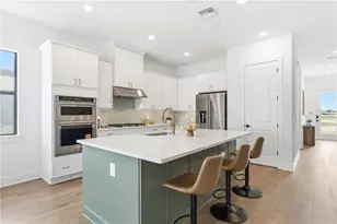 19040 Wisdom Ln, Venice, FL 34293 - Photo 3