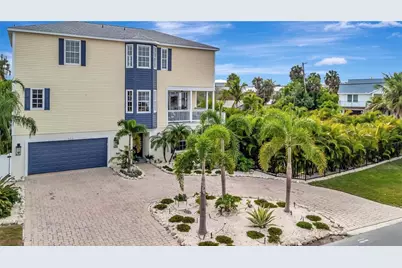 303 58th Street, Holmes Beach, FL 34217 - Photo 1