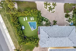 303 58th St, Holmes Beach, FL 34217 - Photo 85