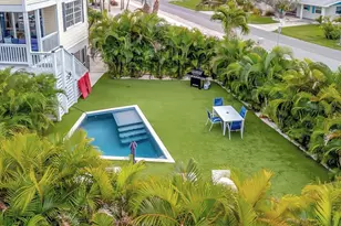 303 58th St, Holmes Beach, FL 34217 - Photo 3