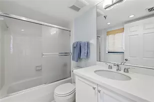 1425 Gulf of Mexico Dr, Longboat Key, FL 34228 - Photo 11