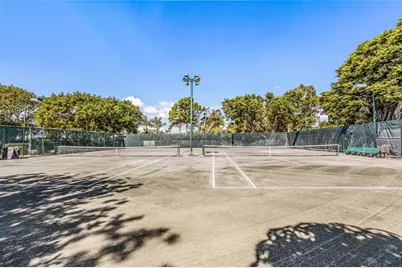 1425 Gulf Of Mexico Drive #408, Longboat Key, FL 34228 - Photo 37