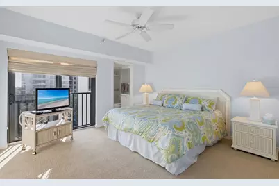 1425 Gulf Of Mexico Drive #408, Longboat Key, FL 34228 - Photo 9