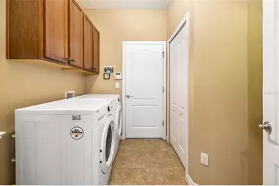 8168 36th Street E, Sarasota, FL 34243 - Photo 31