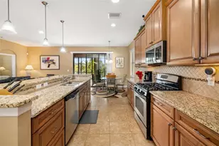 8168 36th St E, Sarasota, FL 34243 - Photo 9