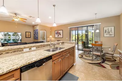 8168 36th Street E, Sarasota, FL 34243 - Photo 11