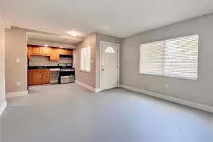 1090 Cocoanut Ave, Sarasota, FL 34236 - Photo 5