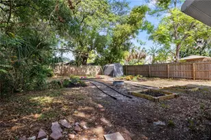 918 16th St W, Bradenton, FL 34205 - Photo 23