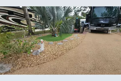 3300 26th Avenue E #127, Bradenton, FL 34208 - Photo 13