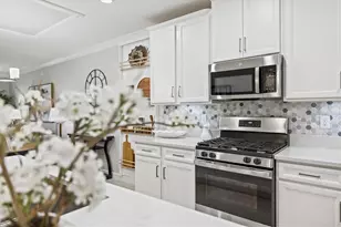 17578 Holly Wl Ave, Wimauma, FL 33598 - Photo 7