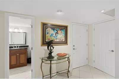 1750 Benjamin Franklin Drive #9B, Sarasota, FL 34236 - Photo 7