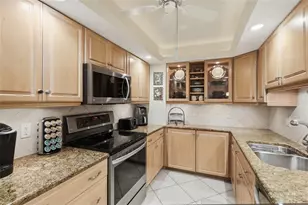 1750 Benjamin Franklin Dr, Sarasota, FL 34236 - Photo 11