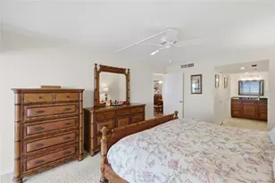 1750 Benjamin Franklin Dr, Sarasota, FL 34236 - Photo 21